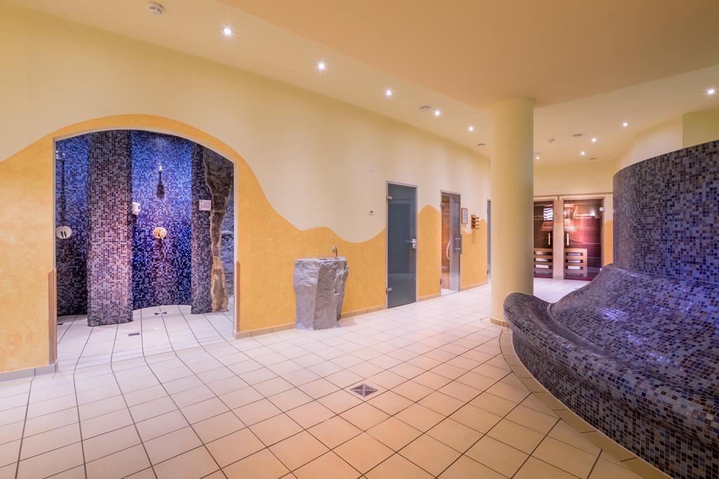 Gesundheitshotel Weissenstadt Am See Exterior foto